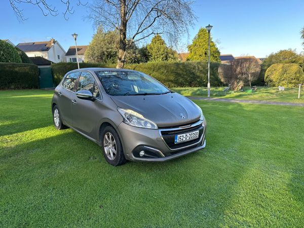 Peugeot 208 Hatchback, Petrol, 2015, Grey