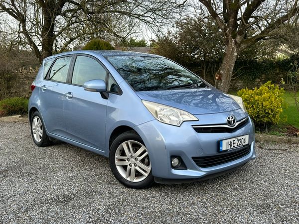 Toyota Verso-S MPV, Petrol, 2011, Blue