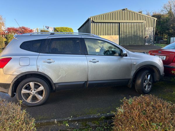 Nissan Qashqai+2 Hatchback, Diesel, 2011, Silver