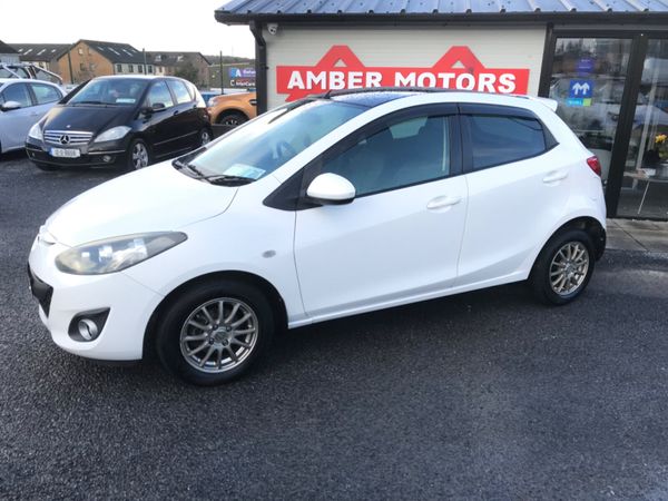 Mazda Demio MPV, Petrol, 2013, White