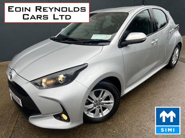 Toyota Yaris Hatchback, Petrol Hybrid, 2022, Grey