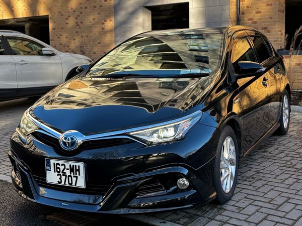 Toyota Auris Hatchback, Petrol Hybrid, 2016, Black