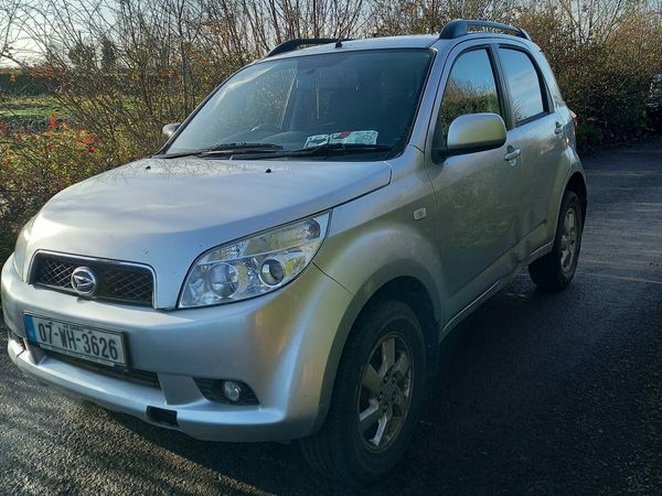 Daihatsu Terios SUV, Petrol, 2007, Silver