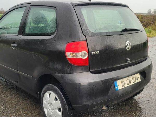 Volkswagen Fox Hatchback, Petrol, 2010, Black