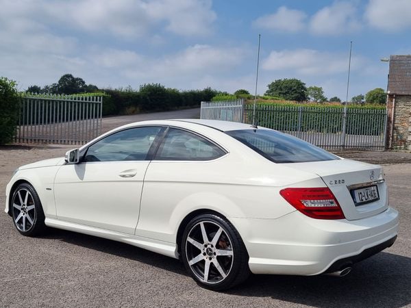 Mercedes-Benz C-Class Coupe, Diesel, 2012, White