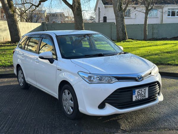 Toyota Corolla Estate, Petrol Hybrid, 2015, White