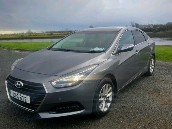 Hyundai i40 Saloon, Diesel, 2016, Silver