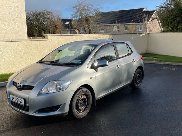 Toyota Auris Hatchback, Diesel, 2009, Grey