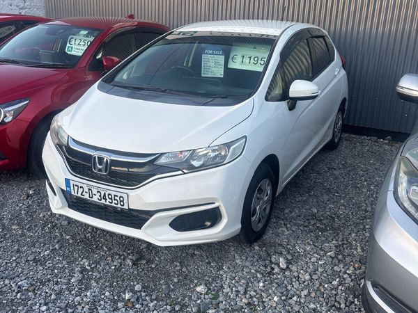 Honda Fit Hatchback, Petrol, 2017, White