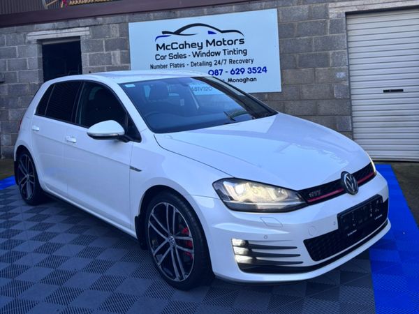 Volkswagen Golf Hatchback, Diesel, 2016, White
