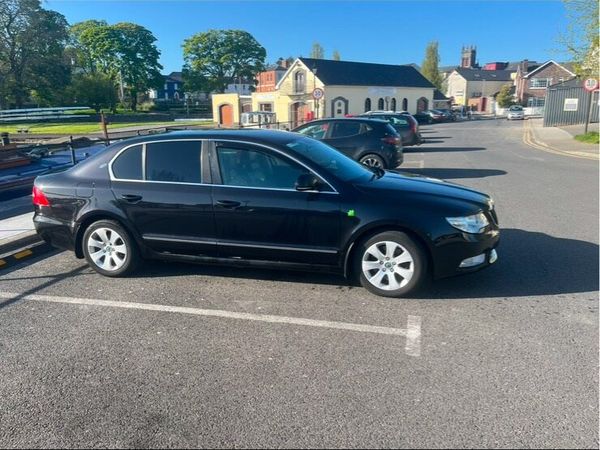 Skoda Superb Saloon, Diesel, 2011, Black