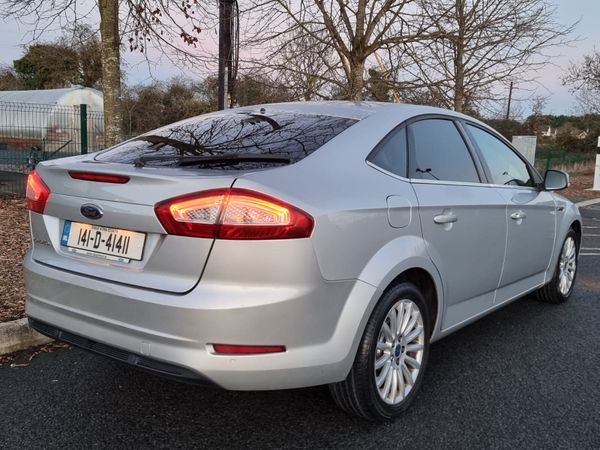 Ford Mondeo Hatchback, Diesel, 2014, Silver