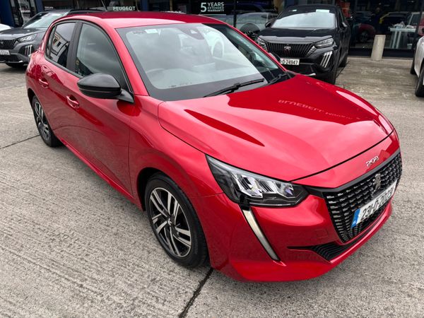 Peugeot 208 Hatchback, Petrol, 2023, Red