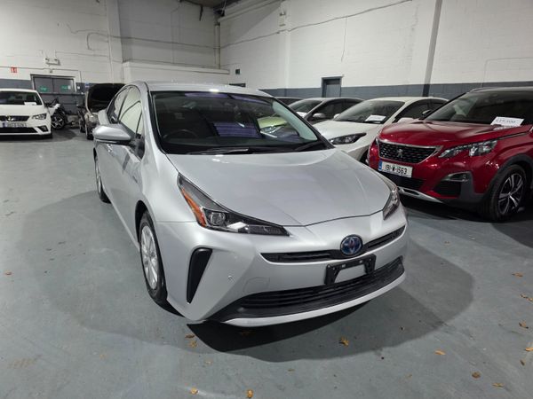 Toyota Prius Hatchback, Petrol Hybrid, 2019, Silver