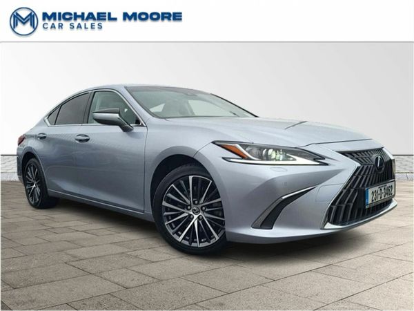 Lexus ES Saloon, Petrol Hybrid, 2023, Silver