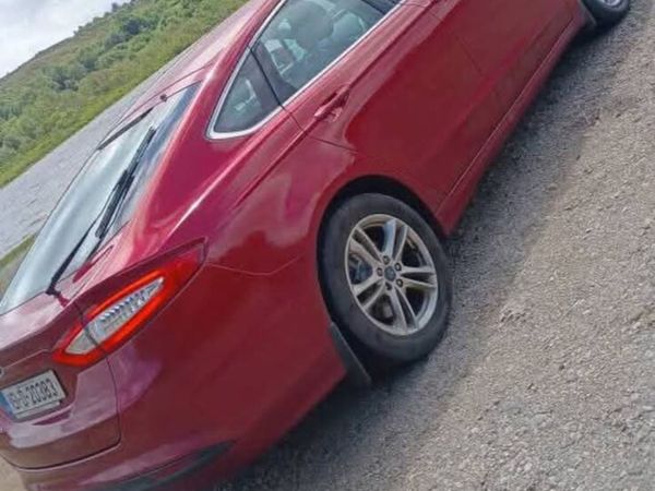 Ford Fiesta Hatchback, Diesel, 2014, White