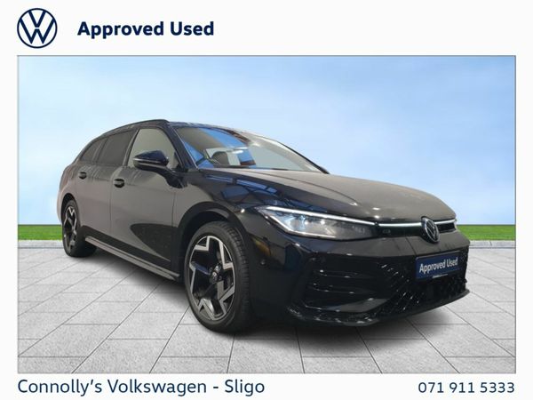 Volkswagen Passat Estate, Petrol Plug-in Hybrid, 2025, Black
