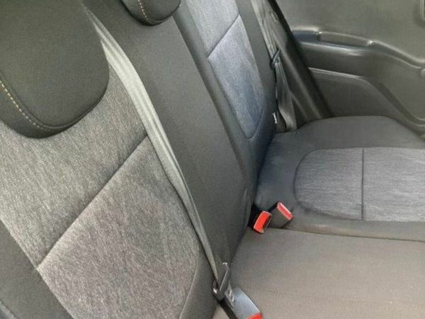 Kia Picanto Hatchback, Petrol, 2011, Silver