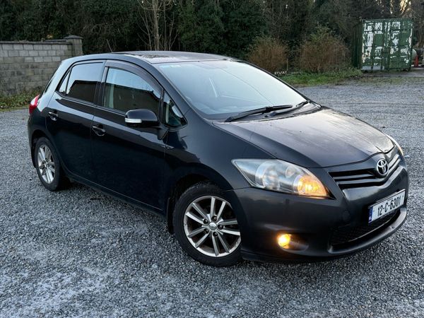 Toyota Auris Hatchback, Diesel, 2012, Black