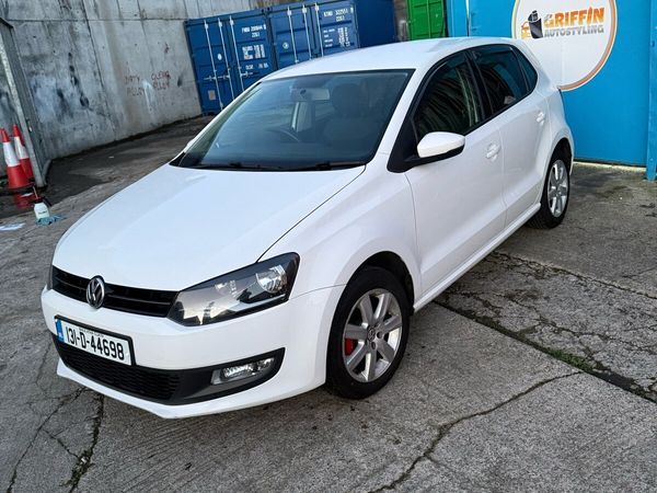 Volkswagen Polo Hatchback, Petrol, 2013, White