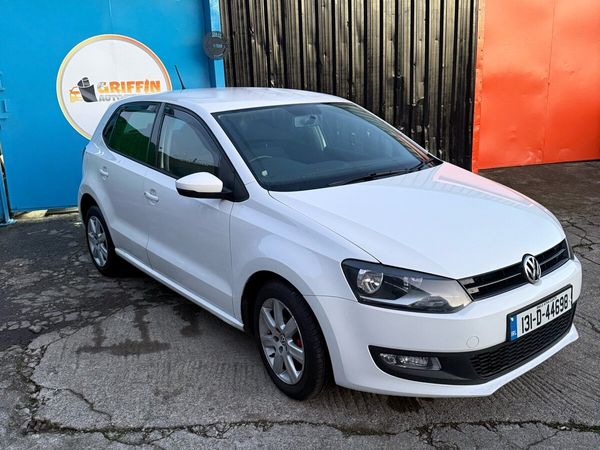 Volkswagen Polo Hatchback, Petrol, 2013, White