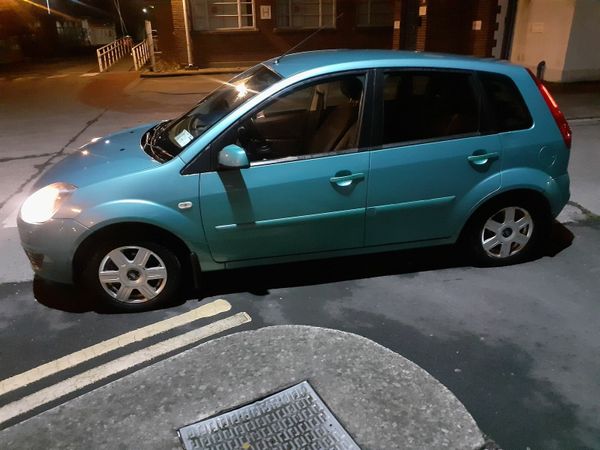 Ford Fiesta Hatchback, Petrol, 2007, Green