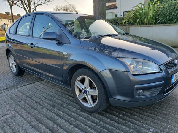 Ford Focus Hatchback, Petrol, 2008, Grey