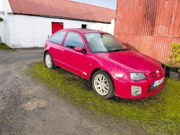 MG ZR Hatchback, Petrol, 2005, Red