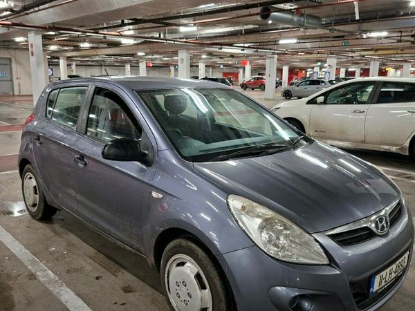 Hyundai i20 Hatchback, Petrol, 2011, Grey