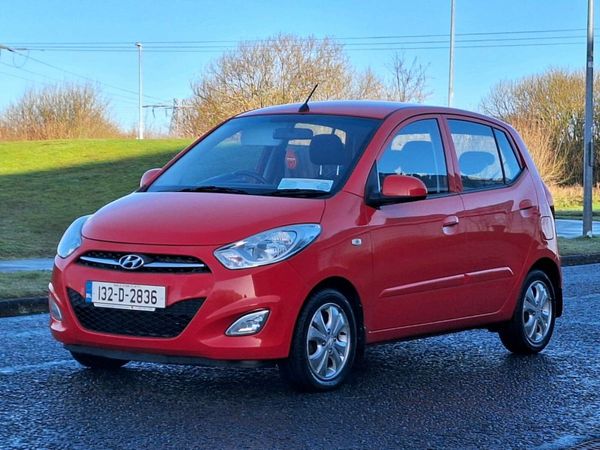 Hyundai i10 Hatchback, Petrol, 2013, Red