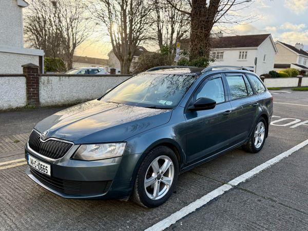 Skoda Octavia Estate, Diesel, 2014, Grey