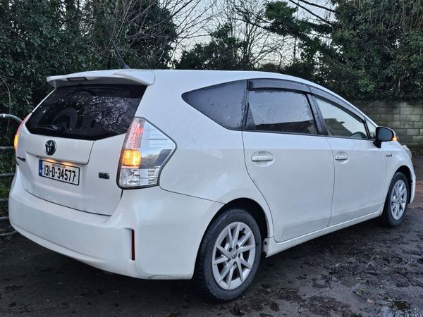 Toyota Prius MPV, Petrol Hybrid, 2013, White