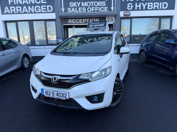 Honda Fit Hatchback, Petrol Hybrid, 2016, White