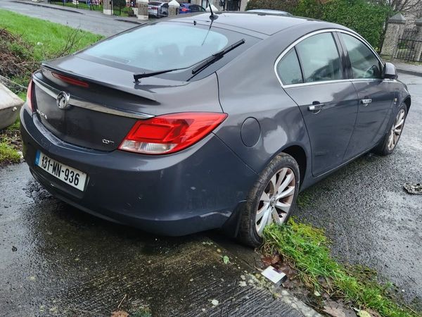 Vauxhall Insignia Hatchback, Diesel, 2013, Grey