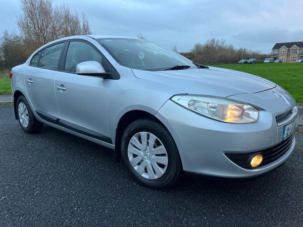 Renault Fluence Saloon, Diesel, 2012, Silver