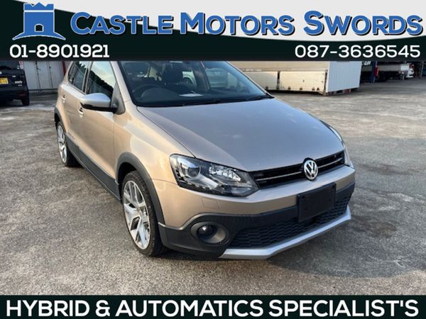 Volkswagen Polo Hatchback, Petrol, 2015, Bronze
