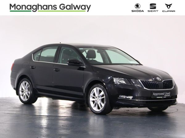 Skoda Octavia Hatchback, Petrol, 2018, Black