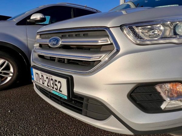 Ford Mondeo Hatchback, Diesel, 2018, Red