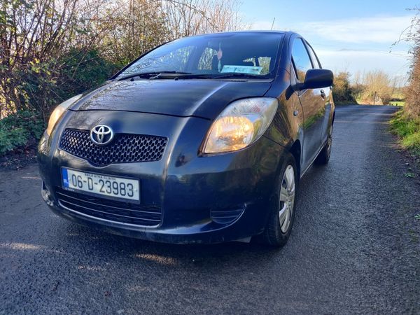 Toyota Yaris Hatchback, Petrol, 2006, Black