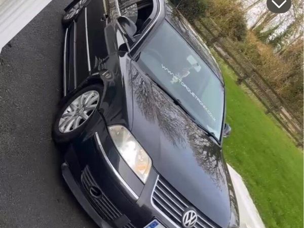 Volkswagen Passat Saloon, Diesel, 2004, Black