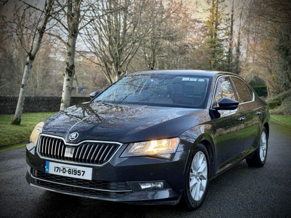 Skoda Superb Hatchback, Diesel, 2017, Black