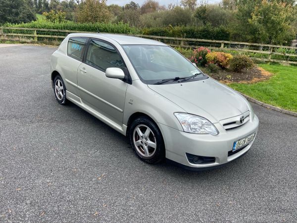 Toyota Corolla Hatchback, Petrol, 2005, Silver
