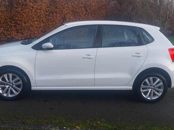 Volkswagen Polo Hatchback, Petrol, 2017, White
