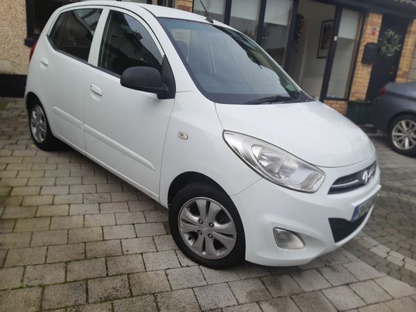 Hyundai i10 Hatchback, Petrol, 2013, White