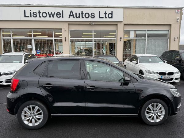 Volkswagen Polo Hatchback, Petrol, 2015, Black