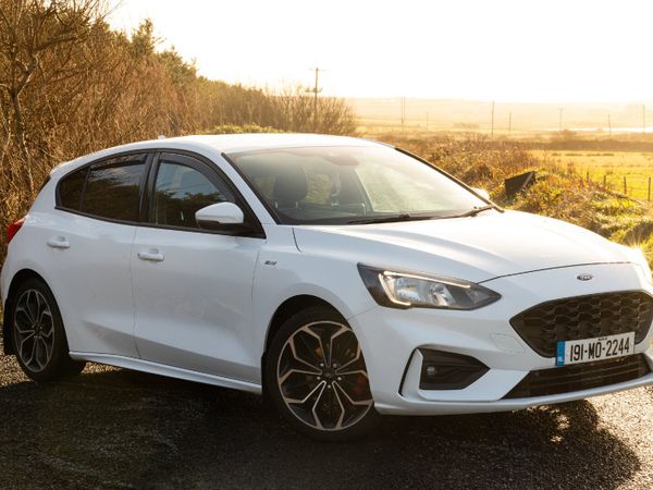 Ford Focus Hatchback, Diesel, 2019, White