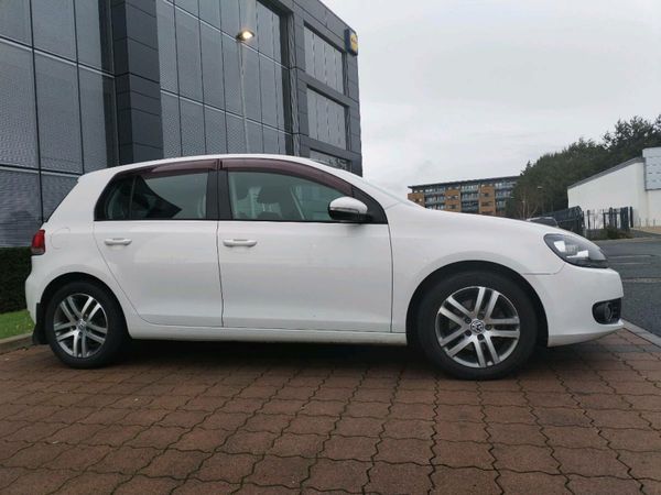 Volkswagen Golf Hatchback, Petrol, 2011, White