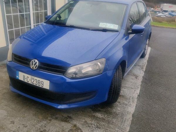 Volkswagen Polo Hatchback, Petrol, 2011, Blue