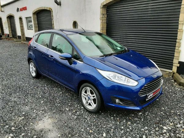 Ford Fiesta Hatchback, Petrol, 2014, Blue
