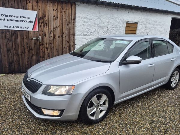 Skoda Octavia Hatchback, Diesel, 2013, Silver